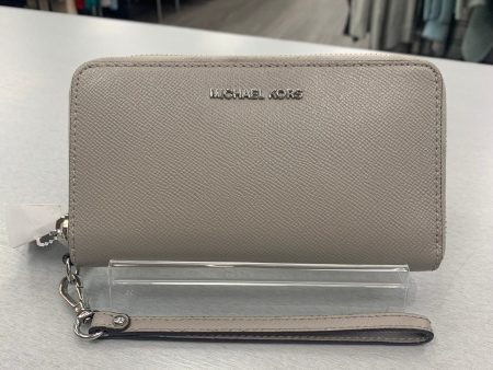 Wristlet Wallet Designer By Michael Kors, Size: Medium Sale