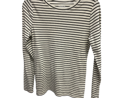 Top Long Sleeve By Time And Tru In Striped Pattern, Size: S Sale