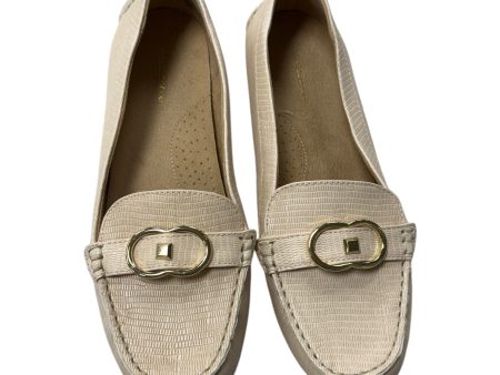 Shoes Flats By Liz Claiborne In Tan, Size:8.5 Fashion