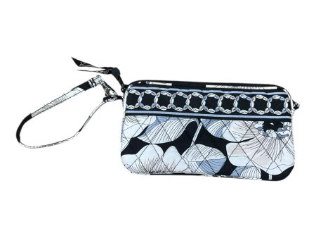 Wristlet By Vera Bradley, Size: Small Sale