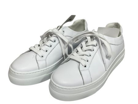 Shoes Athletic By Clothes Mentor In White, Size: 6.5 Online Hot Sale