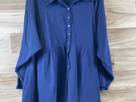 Top Long Sleeve By Zenana Outfitters In Blue, Size: 2x Online Sale