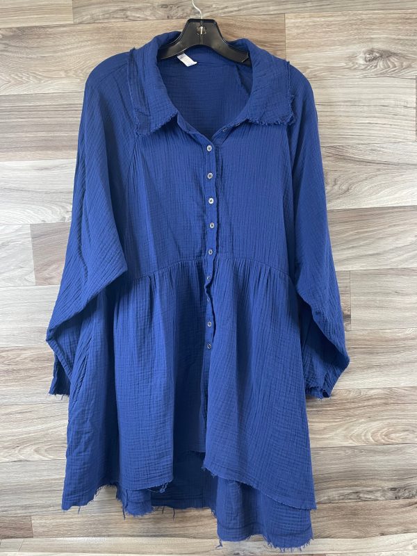 Top Long Sleeve By Zenana Outfitters In Blue, Size: 2x Online Sale